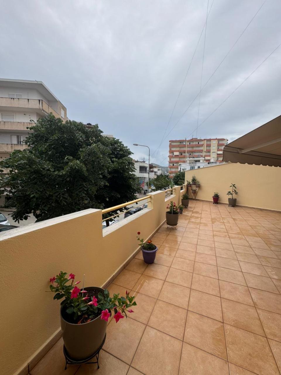 Blue Dream V&V Sarandë Exterior foto
